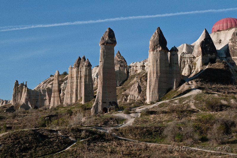 20100405_075417 D300.jpg - Ballooning in Cappadocia